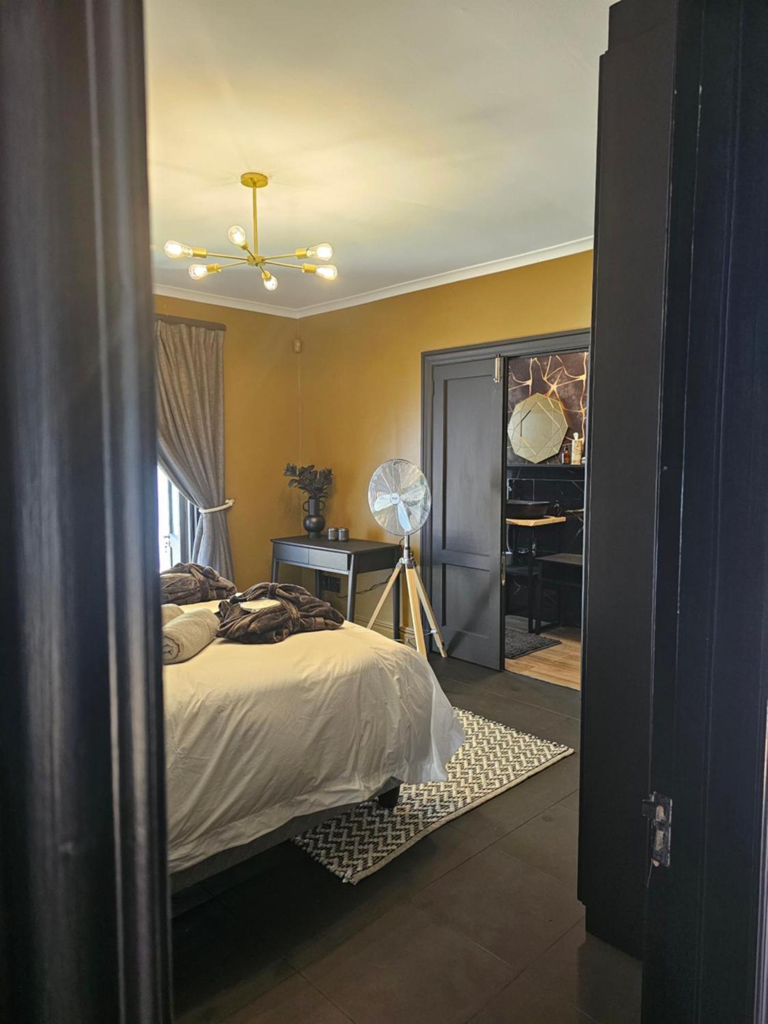 Die Heerenhuys Guest Suites Stellenbosch Eksteriør billede