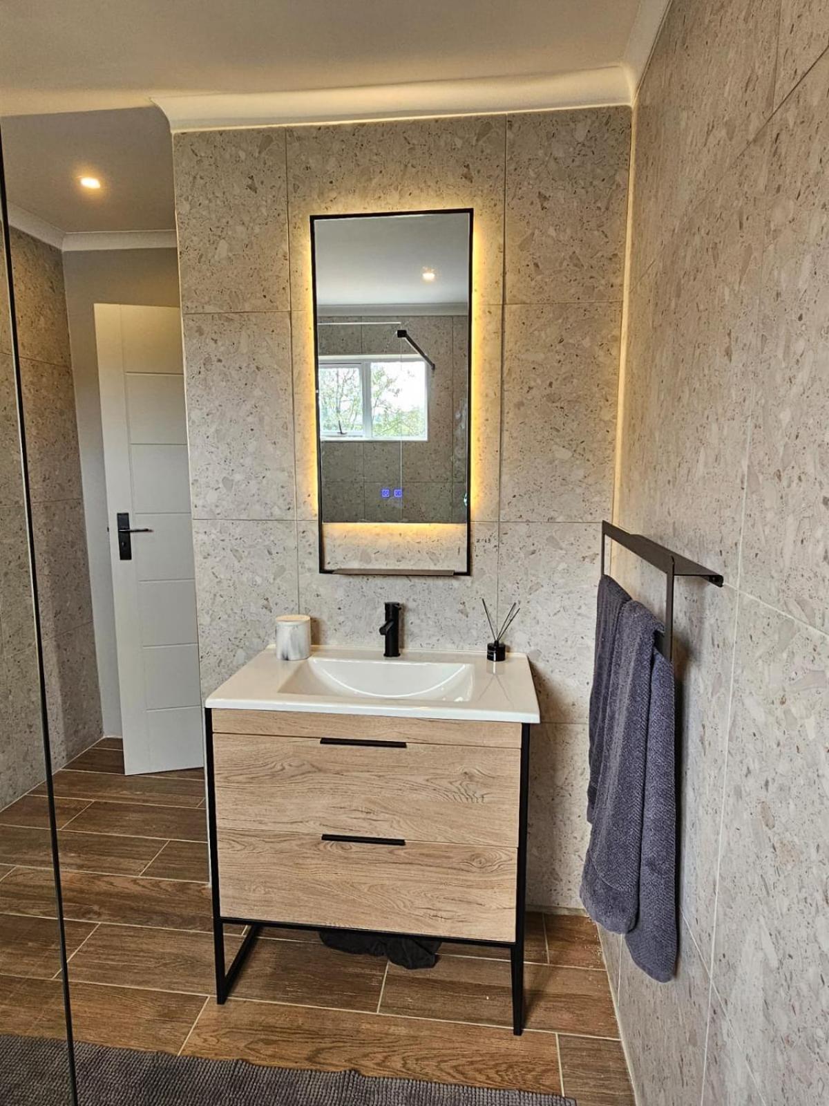 Die Heerenhuys Guest Suites Stellenbosch Eksteriør billede